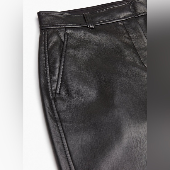 NWT Aritzia Command Crop Pants - Blk - Picture 10 of 14